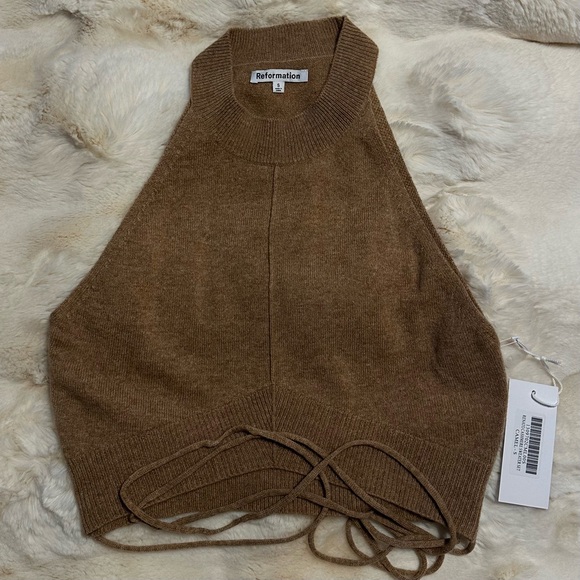 Reformation Renato 2 piece Tan Skirt Set - Picture 3 of 11